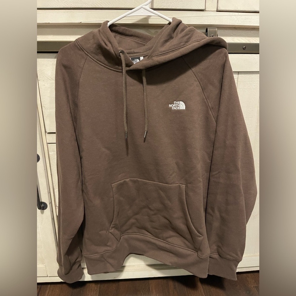 North face hoodie

Brown size Large